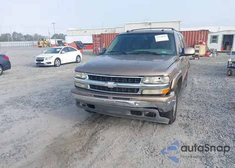 2004 Chevrolet Suburban 1500 Lt из США, поврежденный, VIN 1GNEC16Z74J201619